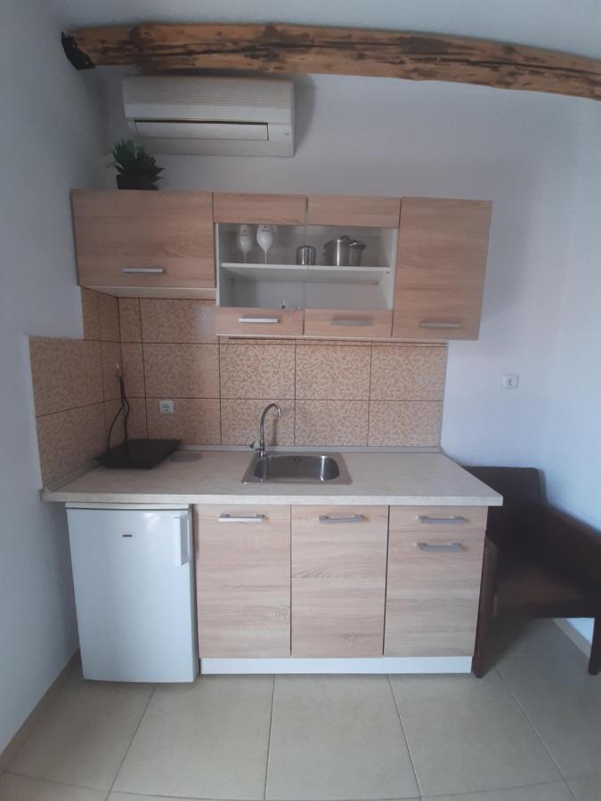 Mariza Apartments -Studios ฮานิโอติ ภายนอก รูปภาพ
