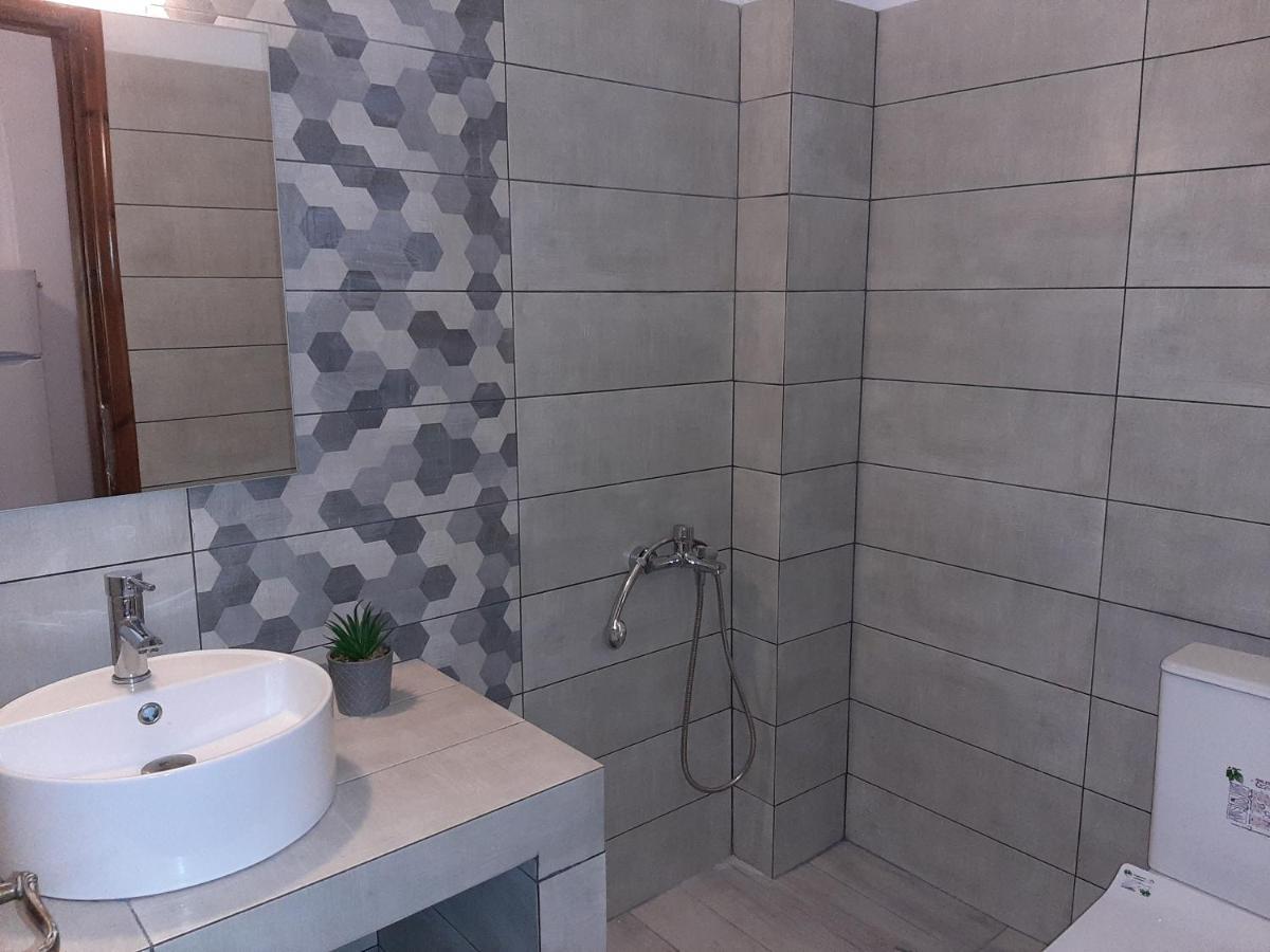 Mariza Apartments -Studios ฮานิโอติ ภายนอก รูปภาพ